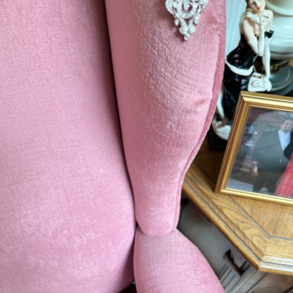 Elegant 3 layer faux off white pearls with crystal marquis sapphire pendant - Picture 14 of 16